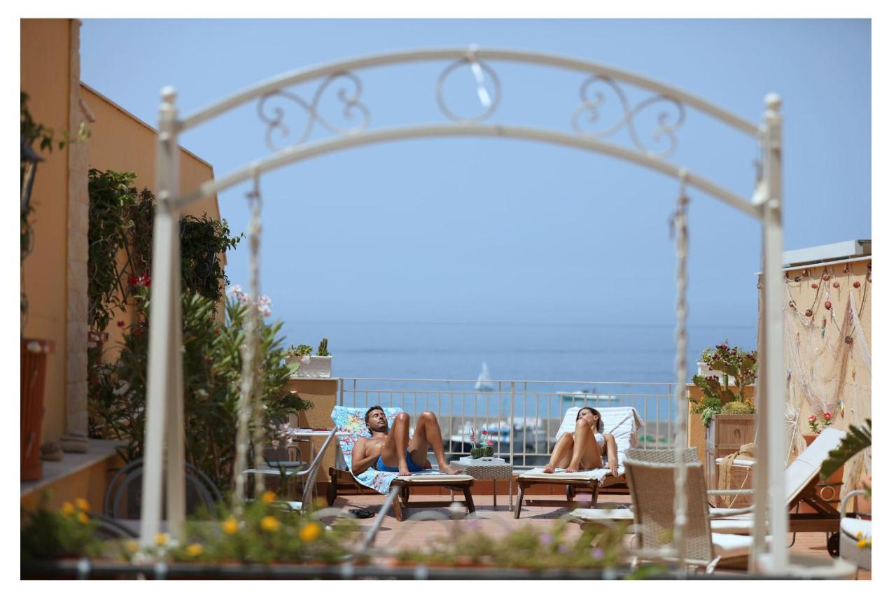 Palermo Mare Holidays Sferracavallo Eksteriør bilde
