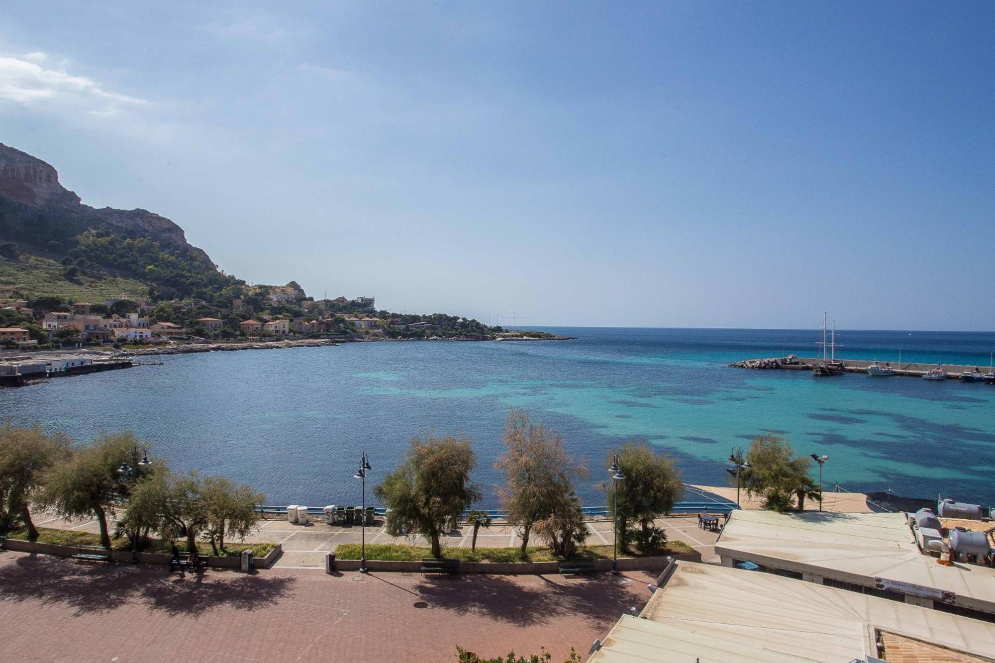 Palermo Mare Holidays Sferracavallo Eksteriør bilde