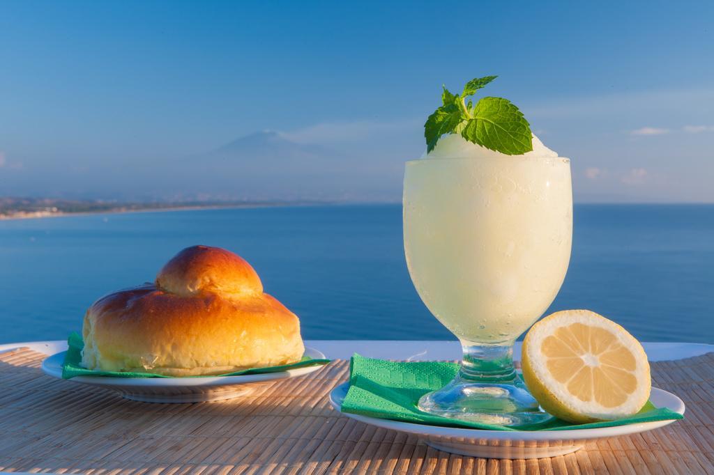 Palermo Mare Holidays Sferracavallo Eksteriør bilde