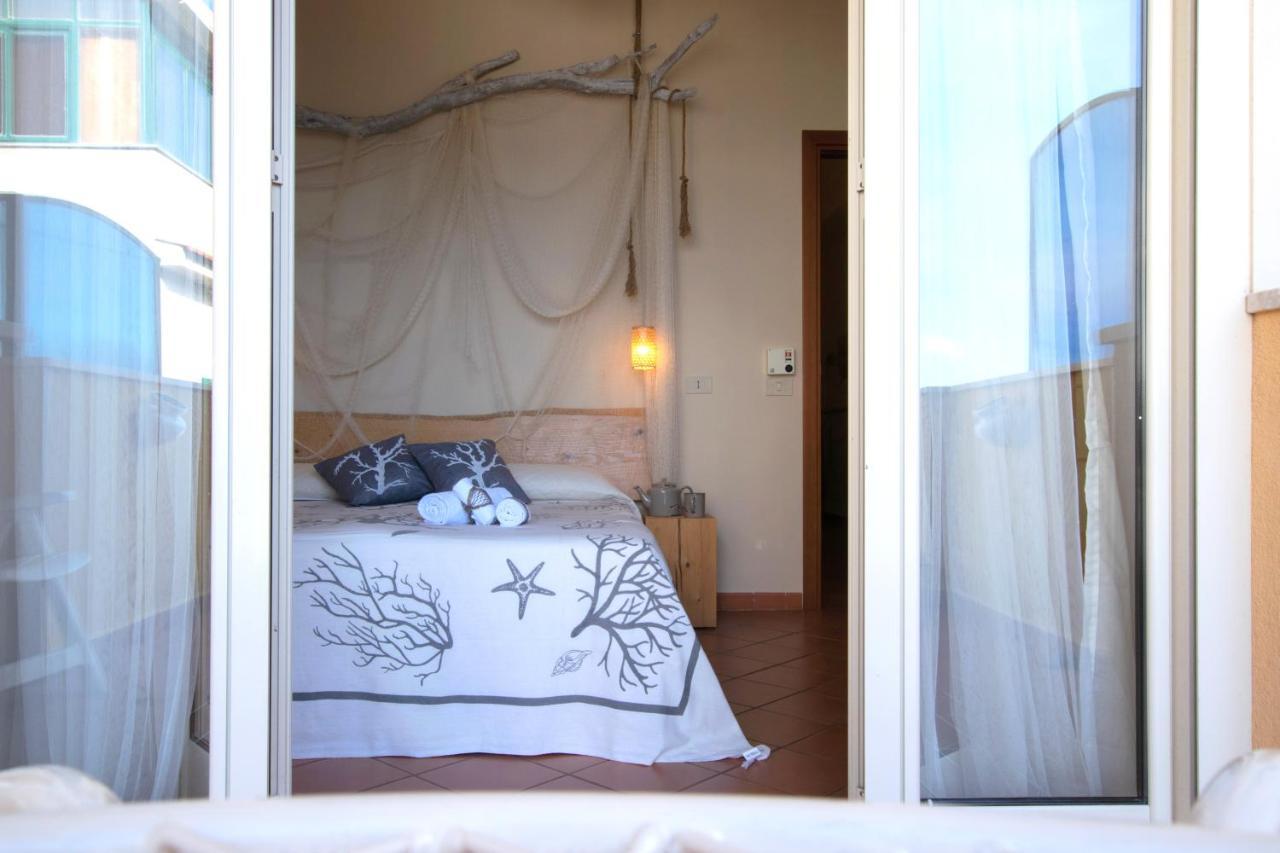 Palermo Mare Holidays Sferracavallo Eksteriør bilde