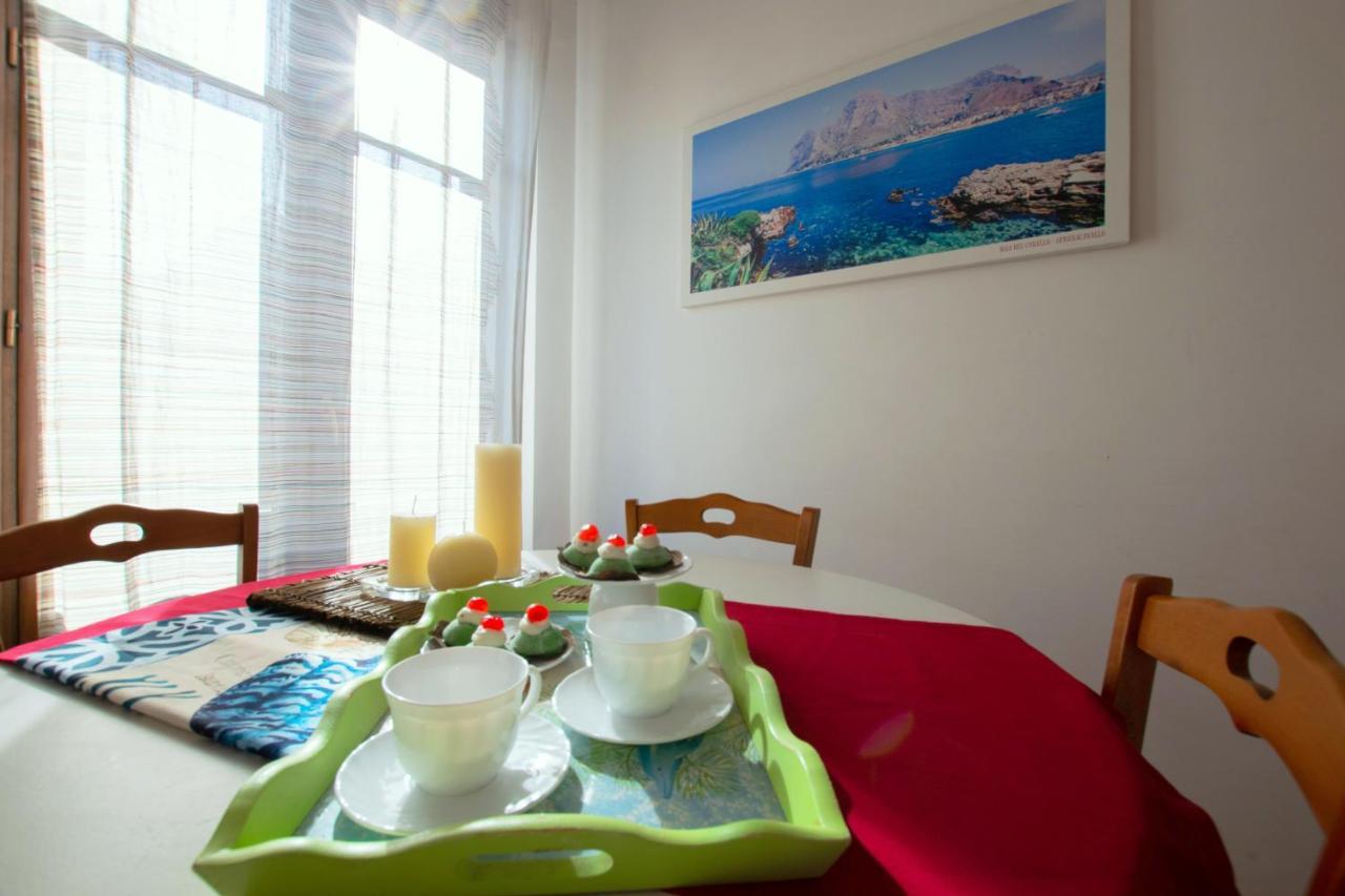 Palermo Mare Holidays Sferracavallo Eksteriør bilde